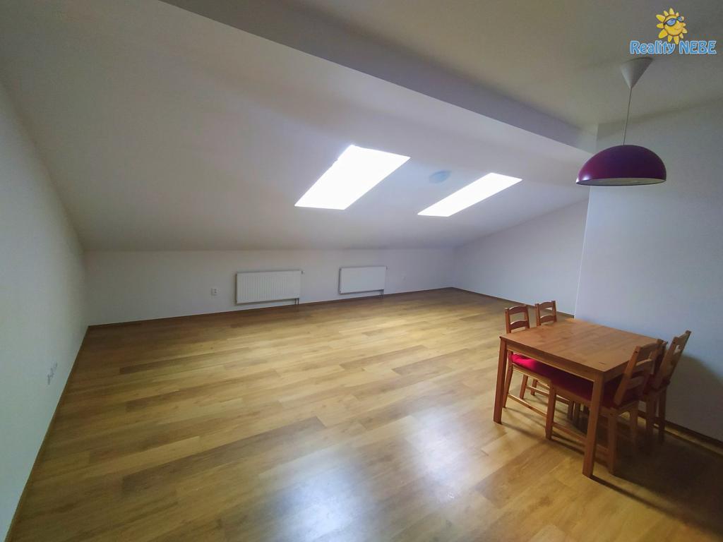 Pronájem bytu 1+kk 59 m2