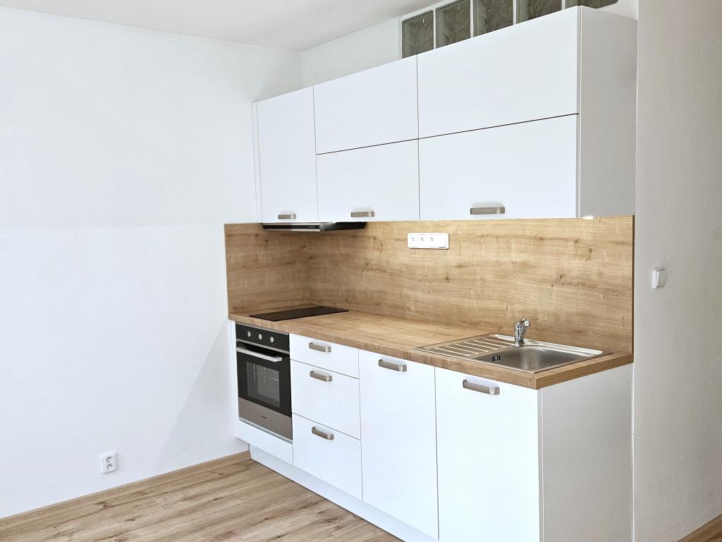 Pronájem bytu 1+kk 36 m2