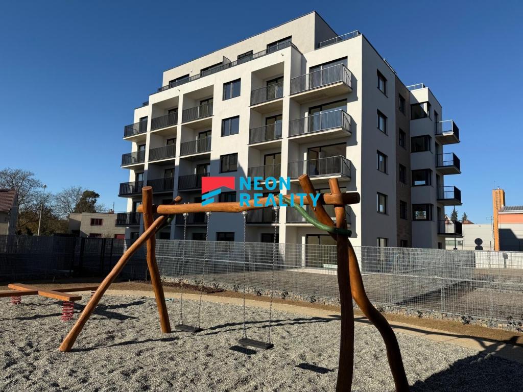 Pronájem bytu 1+kk 35 m2