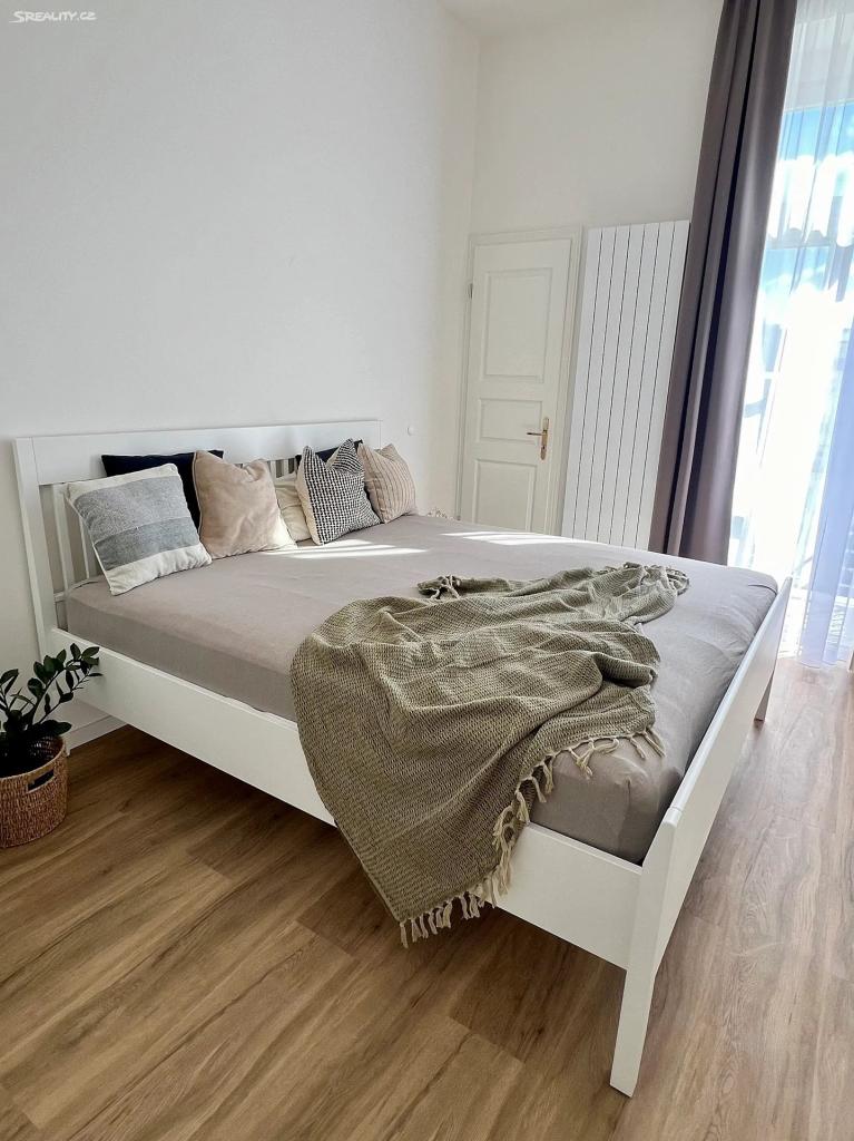 Pronájem bytu 2+kk 58 m2