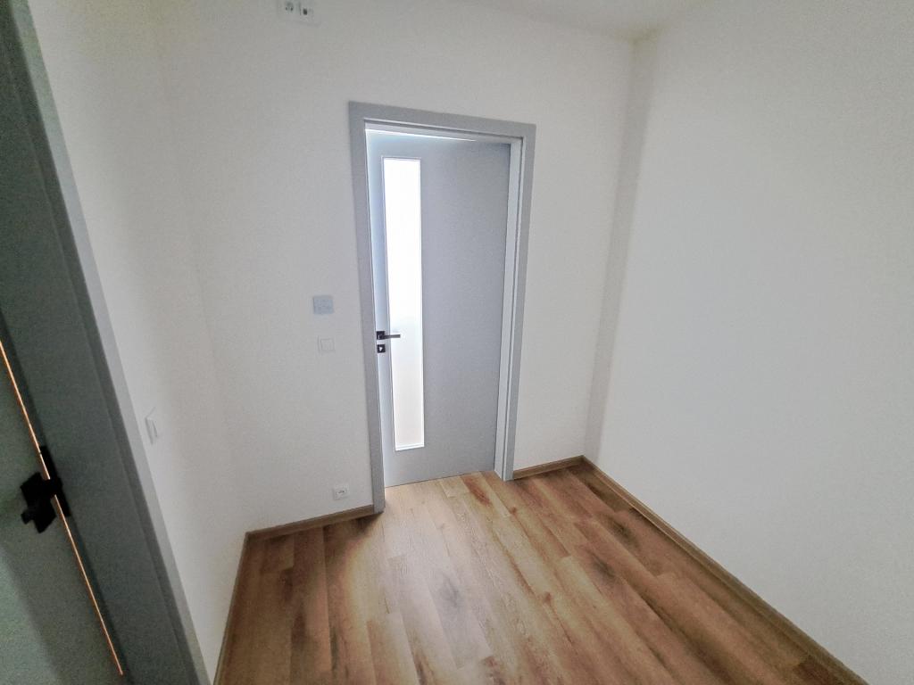 Pronájem bytu 1+kk 30 m2, Brno – náhled fotky 10