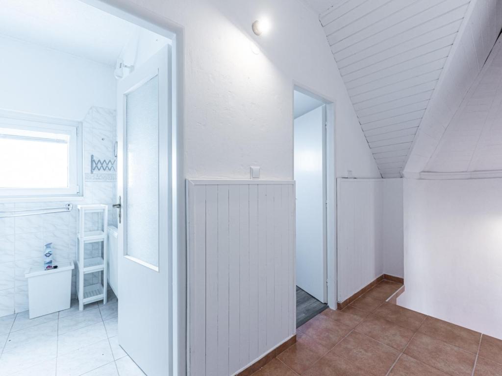 Pronájem domu 110 m2, Čisovice – náhled fotky 16