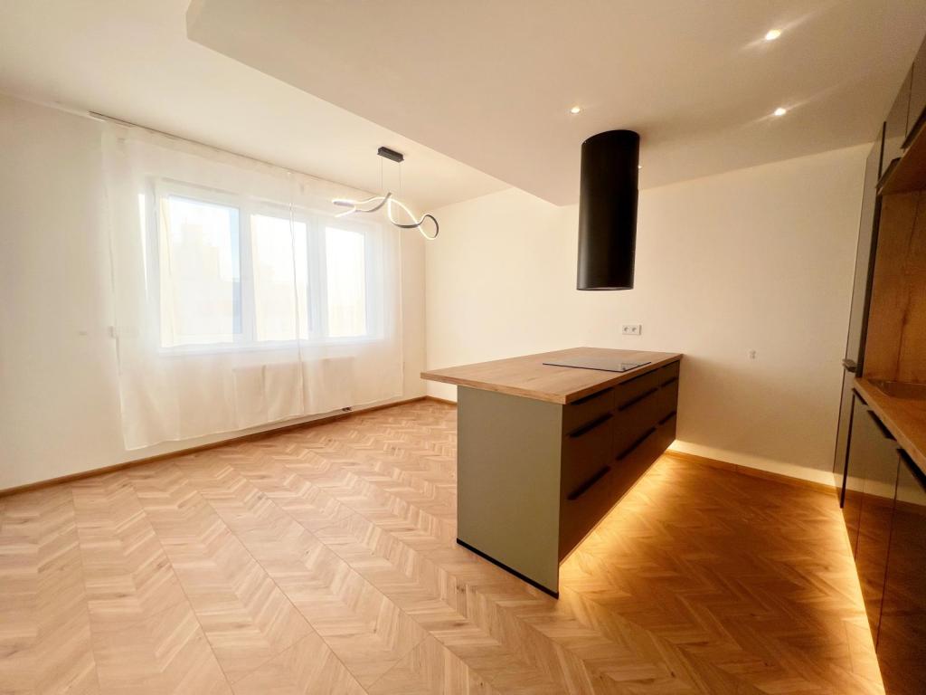 Pronájem bytu 2+kk 43 m2