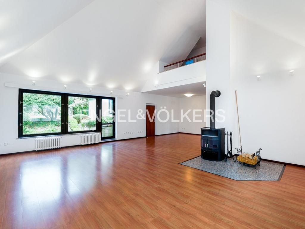 Pronájem domu 417 m2