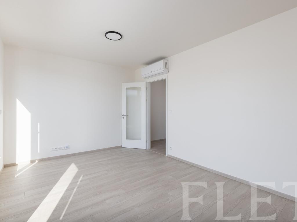 Pronájem bytu 1+kk 38 m2