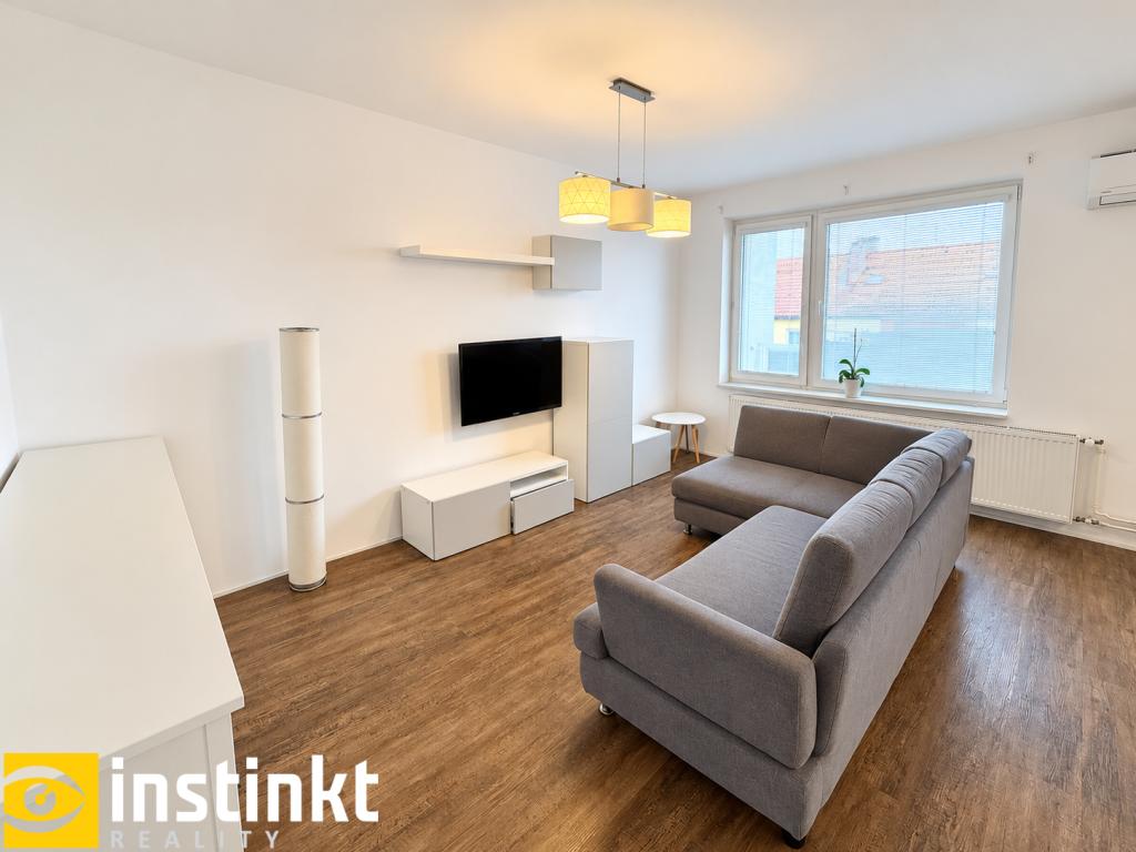 2 herbergja, 74 m²