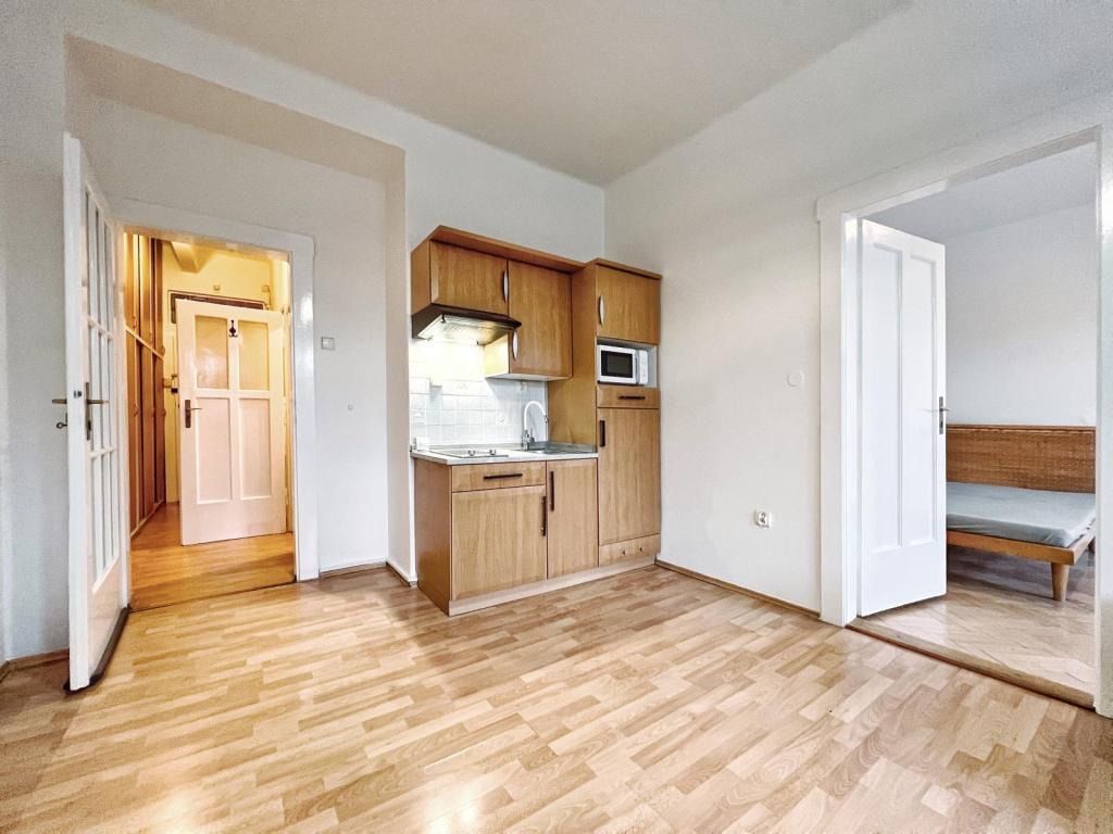Pronájem bytu 2+kk 50 m2
