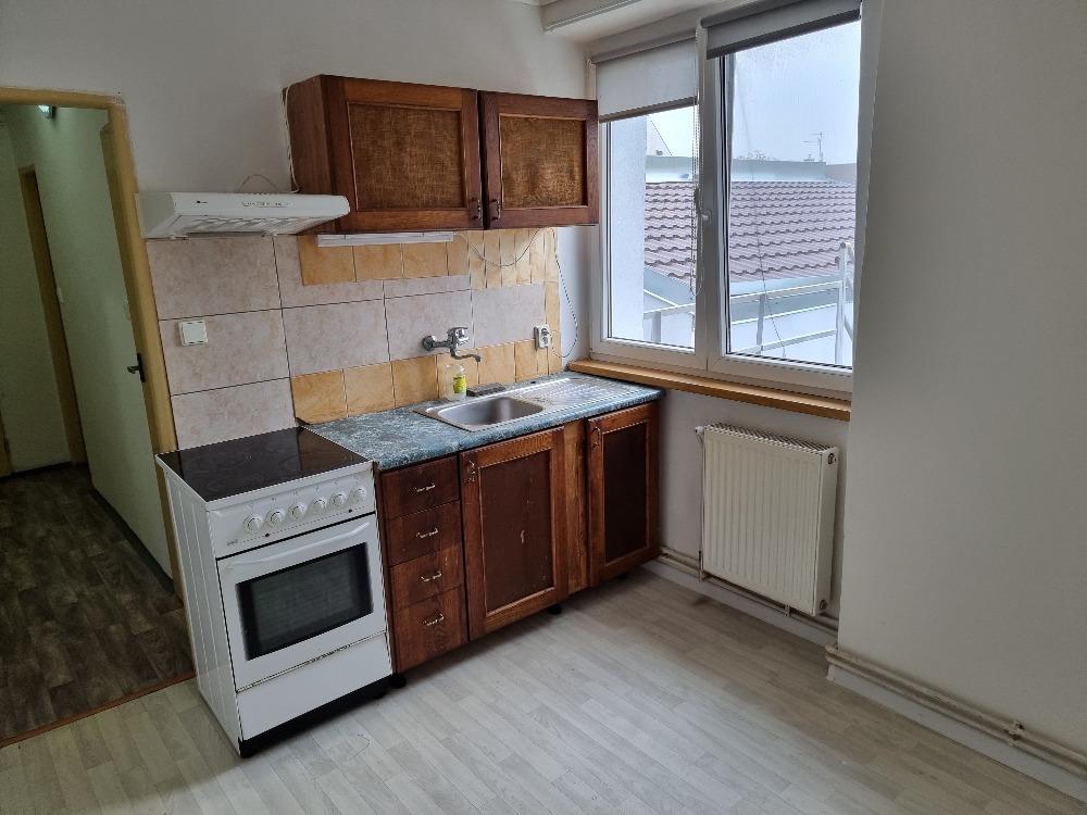 Pronájem bytu 1+1 35 m2