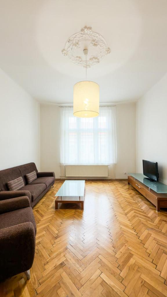 Pronájem bytu 2+1 85 m2