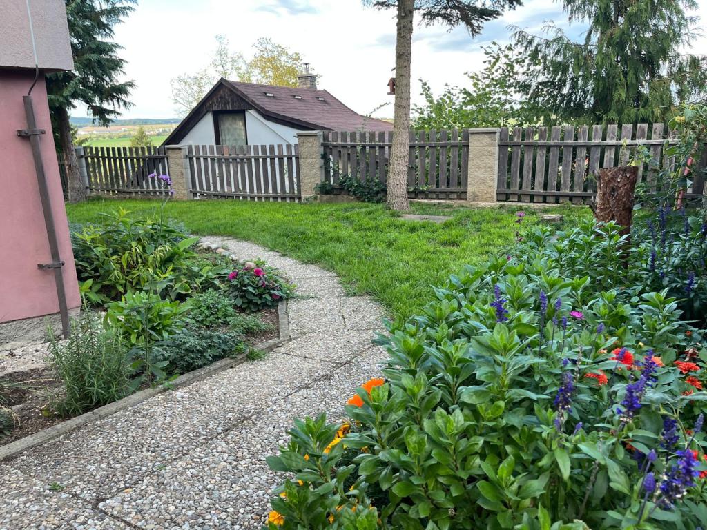 Pronájem domu 110 m2, Čisovice – náhled fotky 20