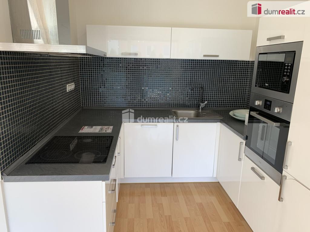 Pronájem bytu 3+kk 81 m2