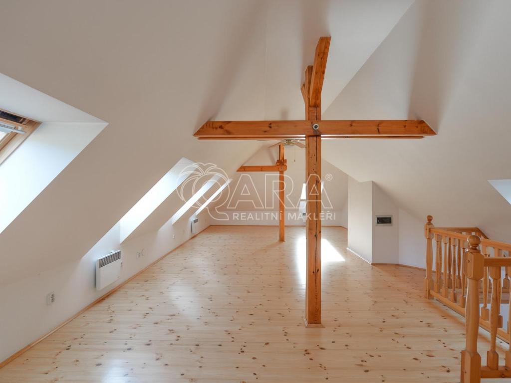 Pronájem bytu 4+1 136 m2