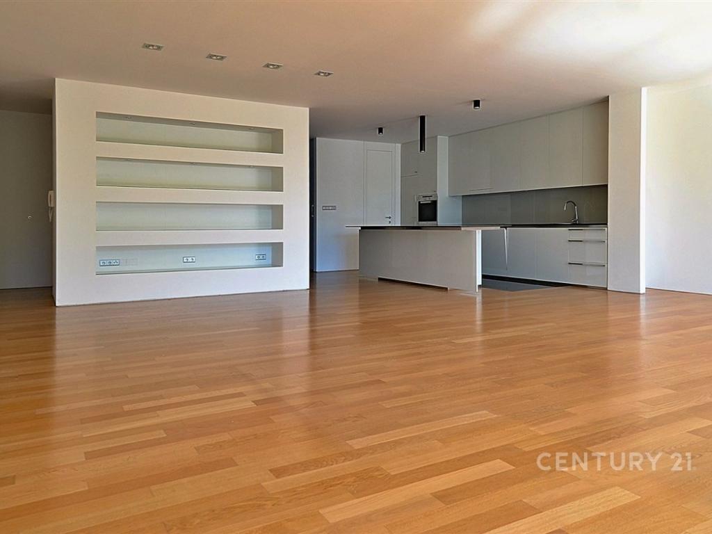 Pronájem bytu 4+kk 169 m2