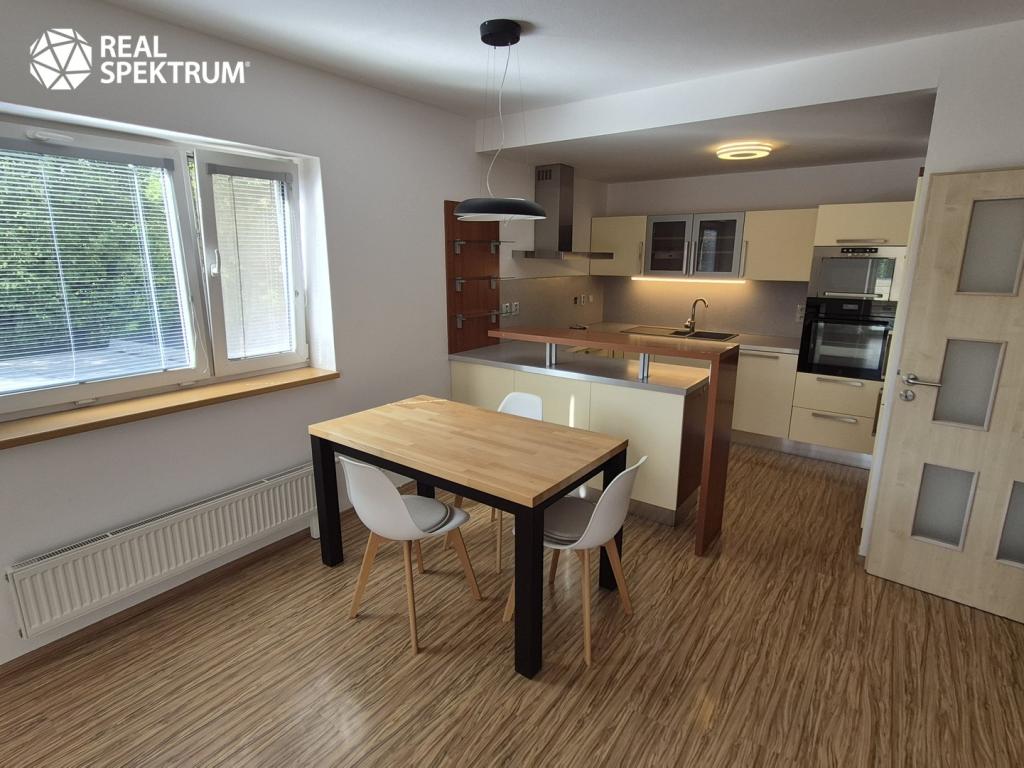 Pronájem bytu 3+kk 80 m2