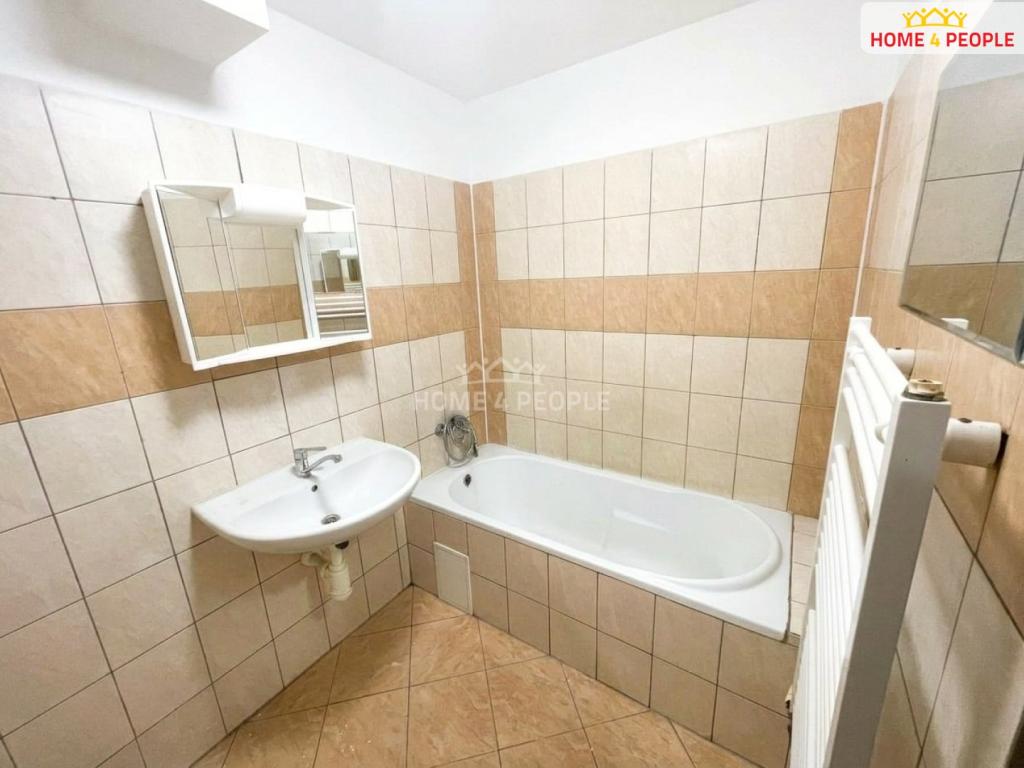 Pronájem bytu 1+kk 38 m2