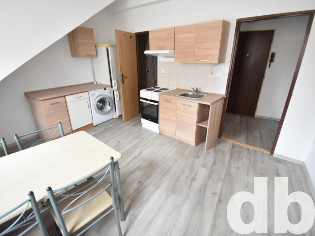 Pronájem bytu 1+1 60 m2