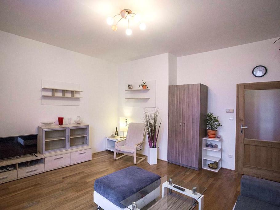 Pronájem bytu 1+kk 34 m2
