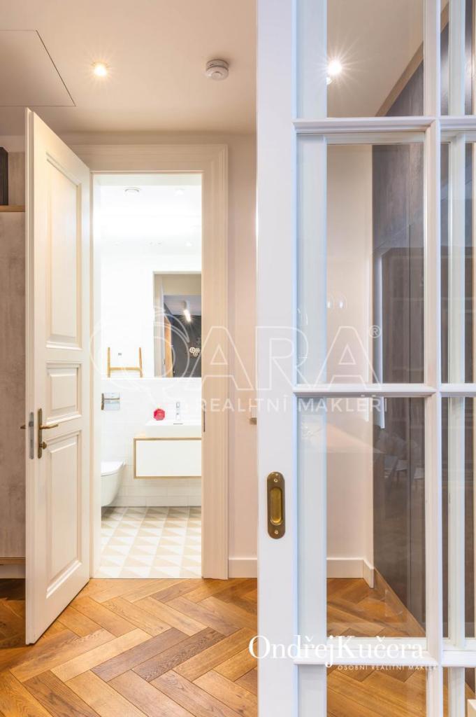 Prodej bytu 2+kk 61 m2, Praha – náhled fotky 12