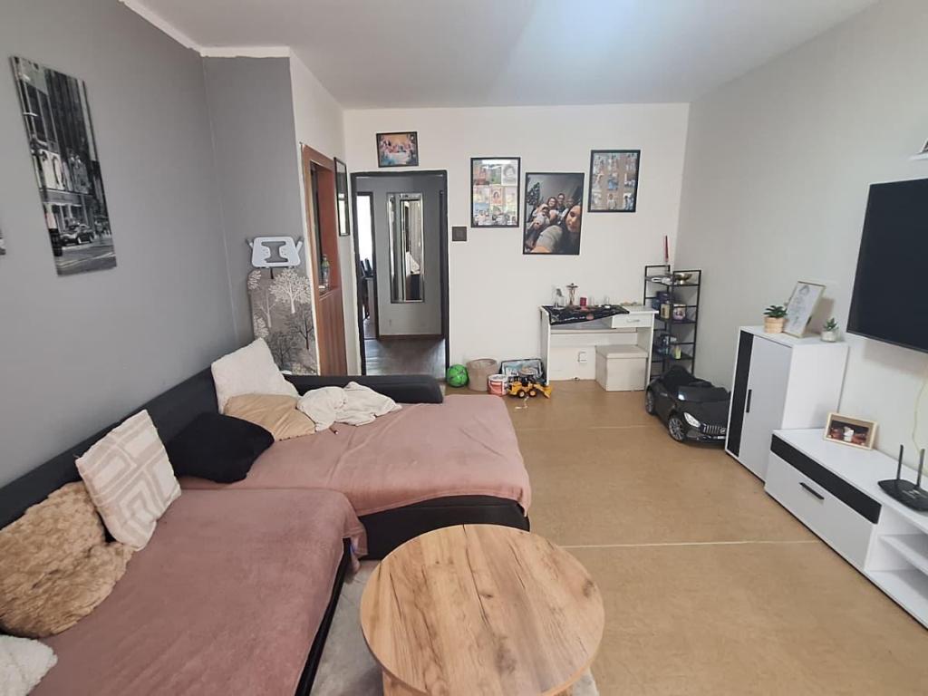 Prodej bytu 3+1 68 m² – pohled 2