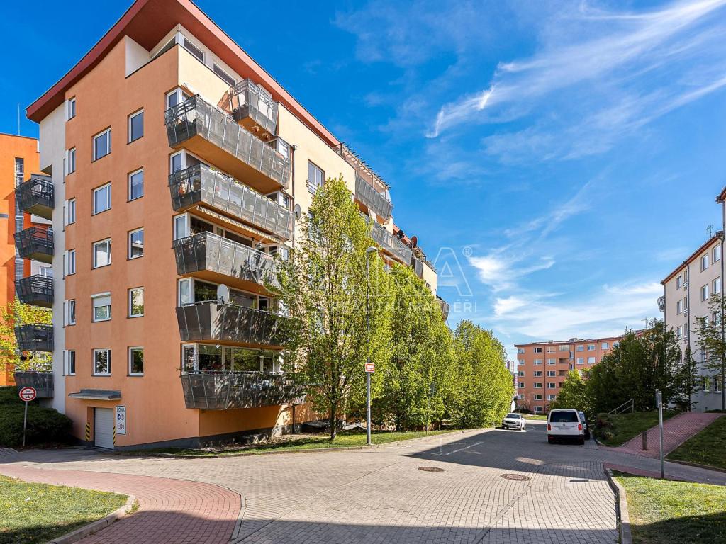 Prodej bytu 1+kk 51 m2, Praha – náhled fotky 9
