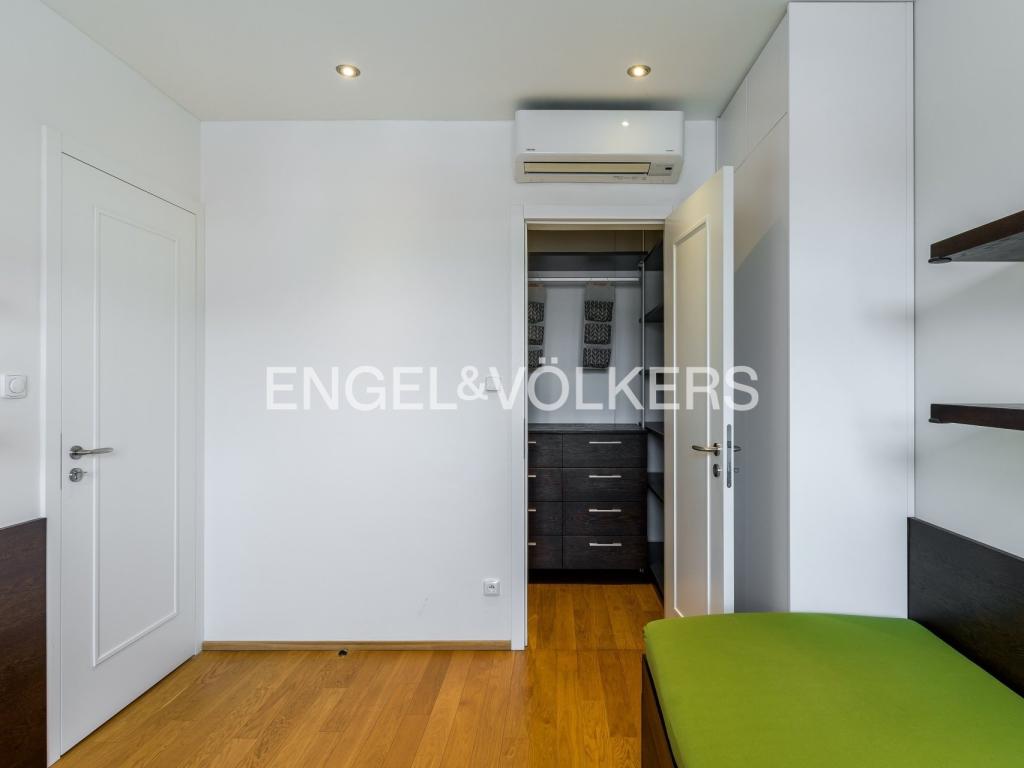 Pronájem bytu 4+kk 140 m2, Praha – náhled fotky 7