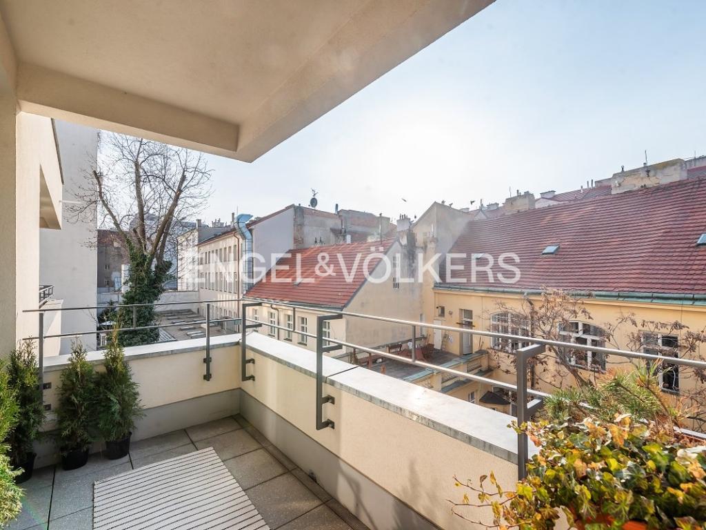 Pronájem bytu 2+kk 60 m2