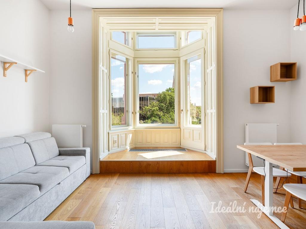 Pronájem bytu 3+kk 94 m2