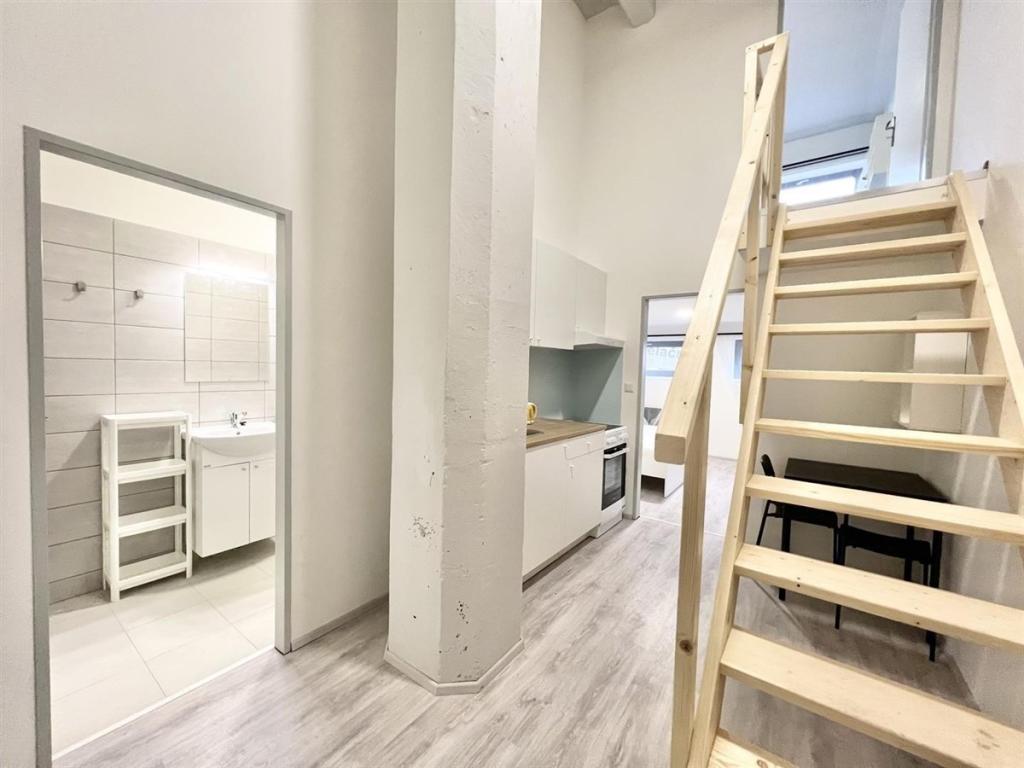 Pronájem bytu 2+1 41 m2