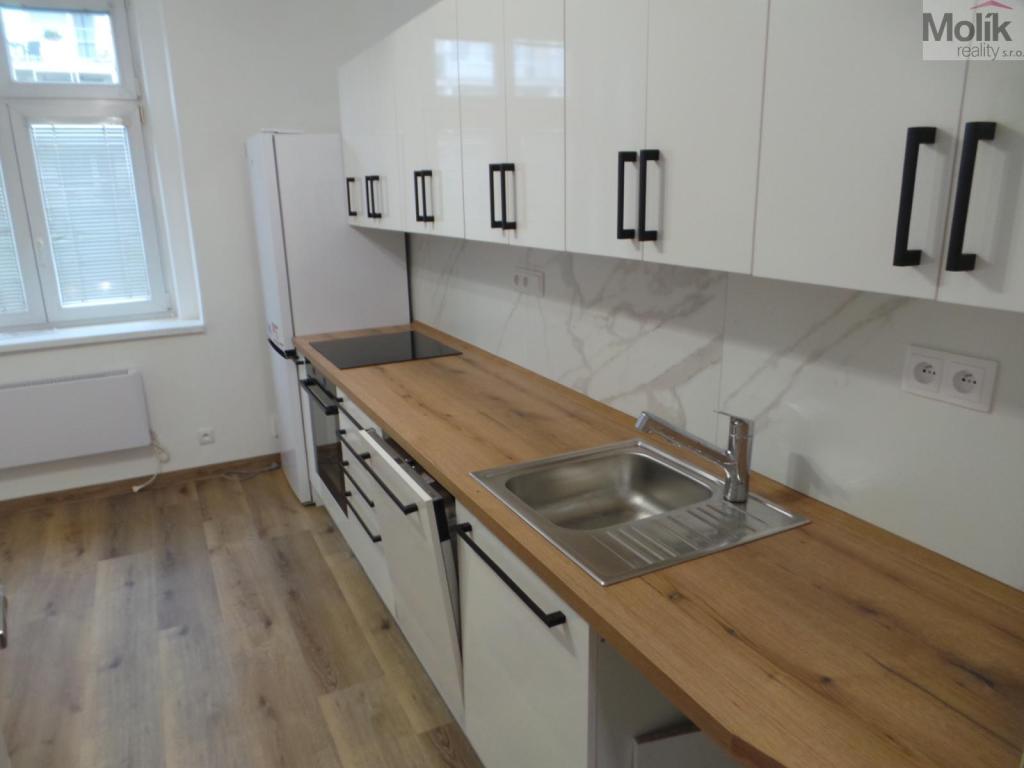 Pronájem bytu 2+1 56 m2